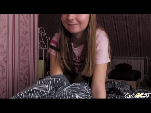 ❤️ Blondie nqus nws BFF qhov tob thiab tau Cum hauv nws lub qhov ncauj ☑  Russian porn  ntawm peb  ib